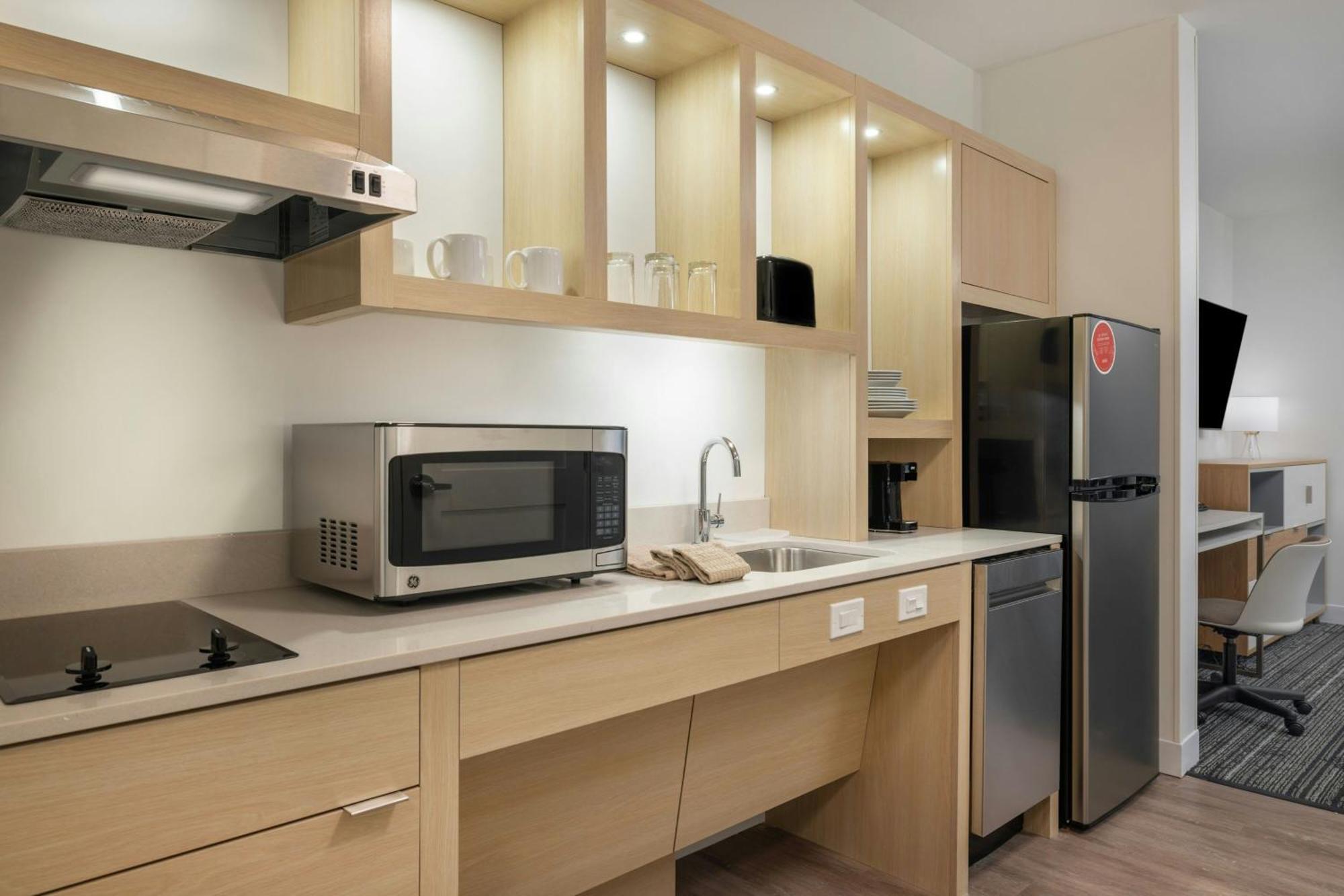 Towneplace Suites By Marriott Hadley Amherst Eksteriør billede
