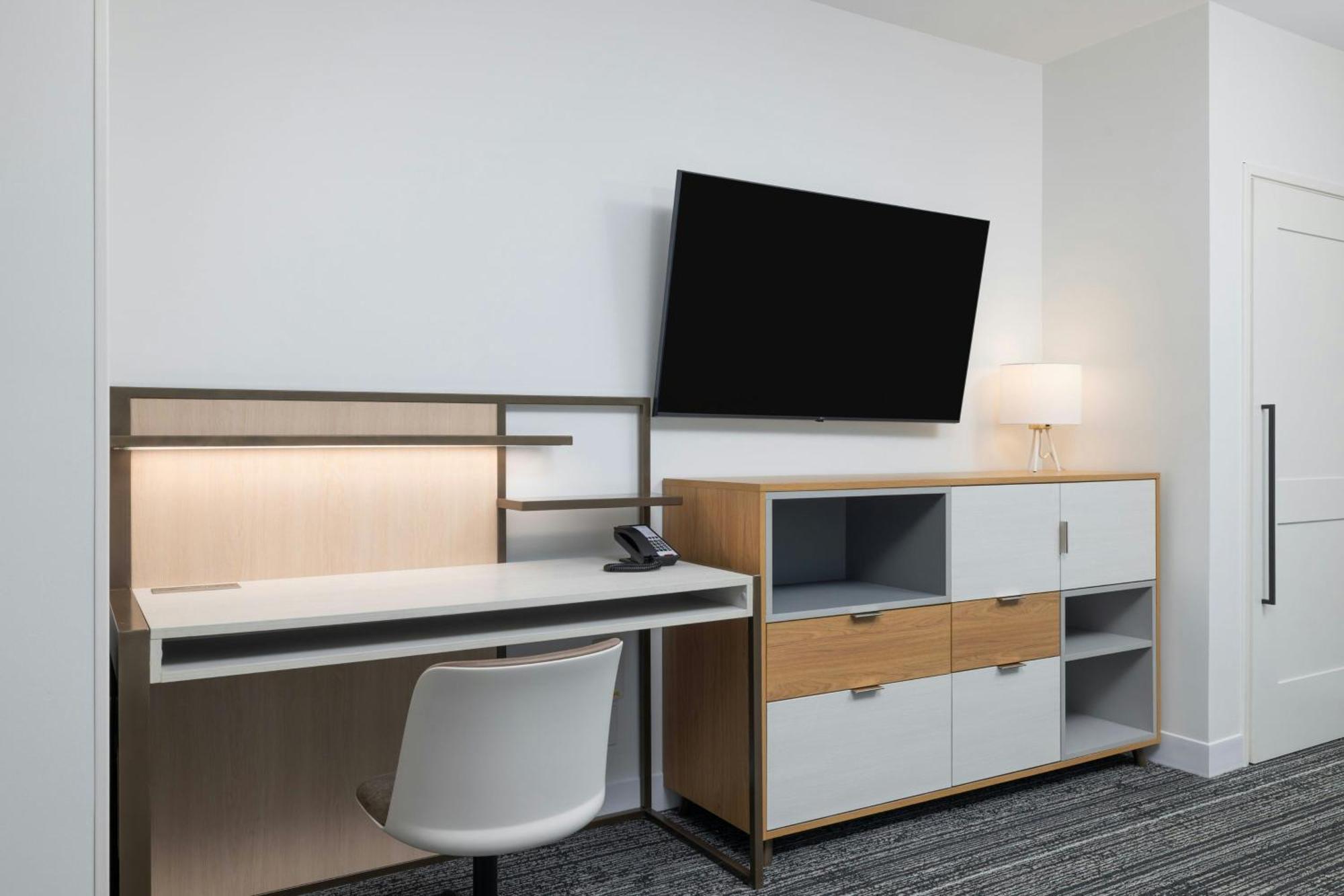 Towneplace Suites By Marriott Hadley Amherst Eksteriør billede
