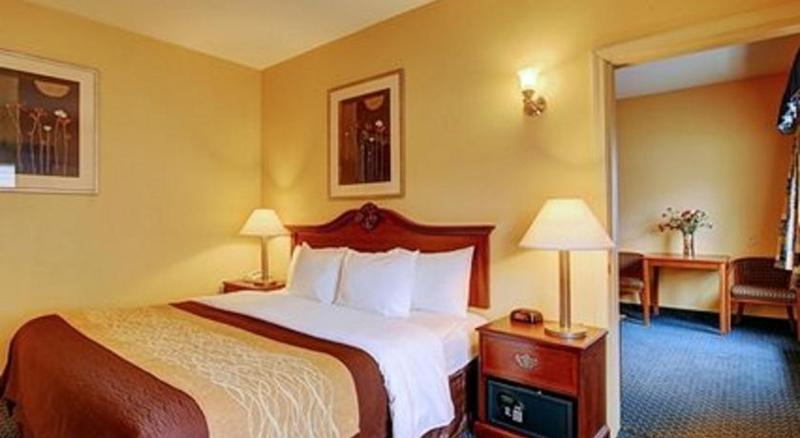 Towneplace Suites By Marriott Hadley Amherst Eksteriør billede