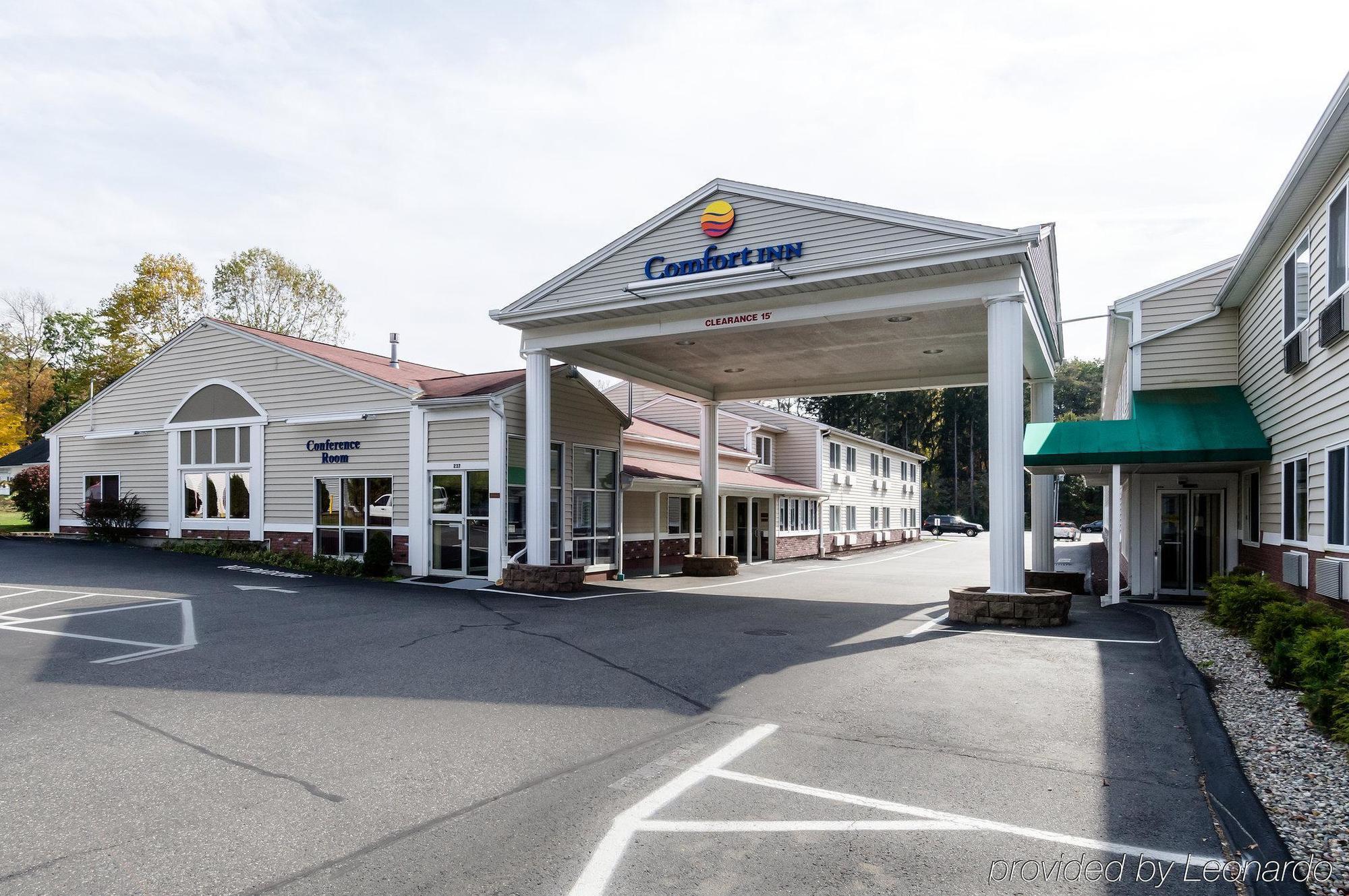 Towneplace Suites By Marriott Hadley Amherst Eksteriør billede