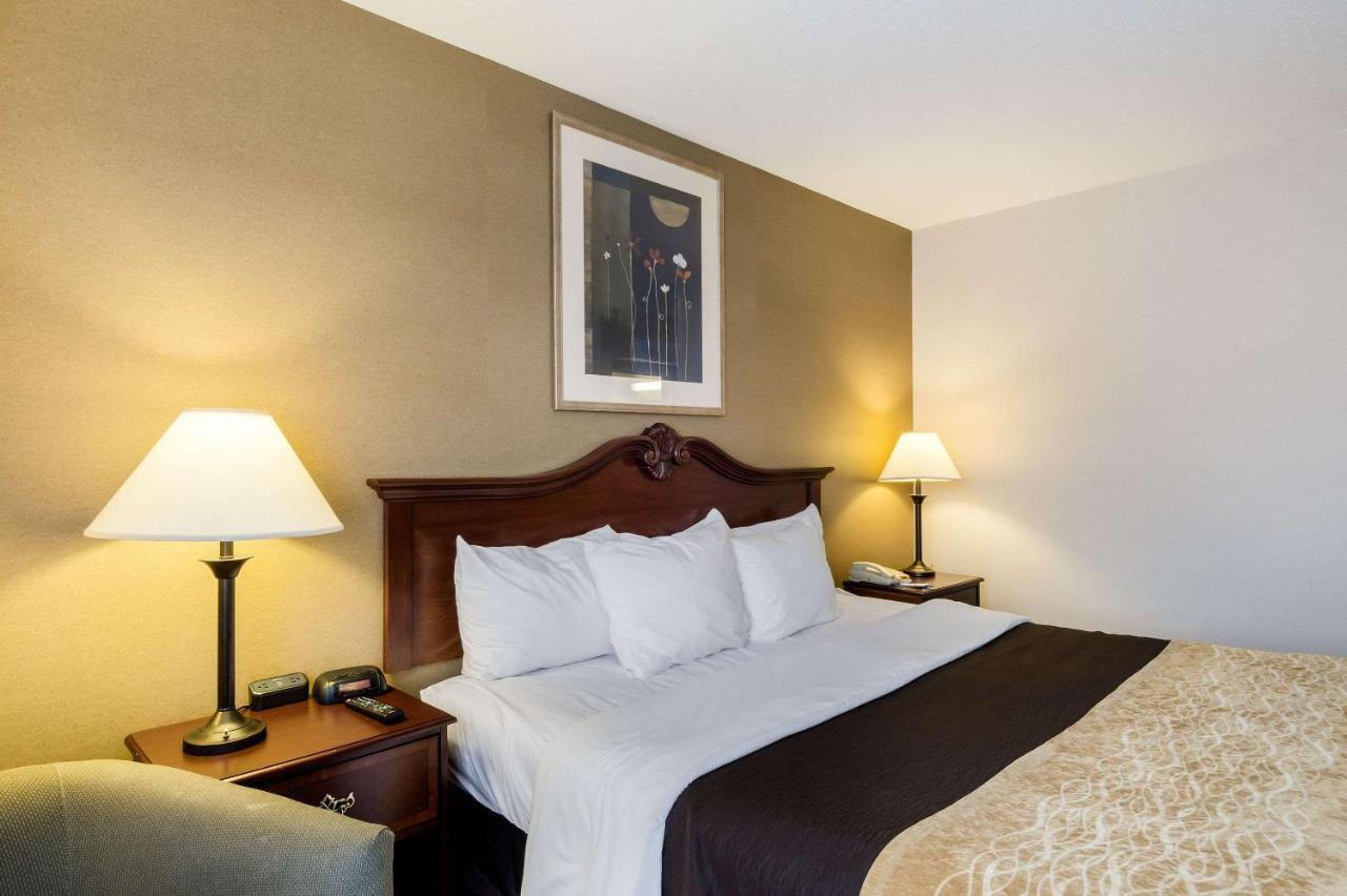 Towneplace Suites By Marriott Hadley Amherst Eksteriør billede